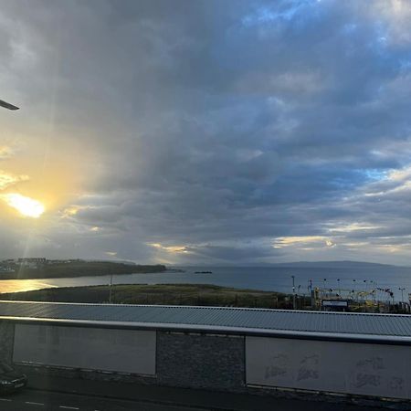 Modern Apartment With Sea Views Portrush Eksteriør bilde